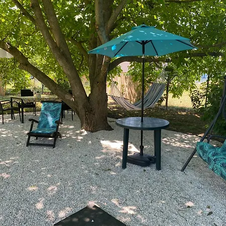 Yoga Garden Eletmod Es Vendeghaz 아파트 *