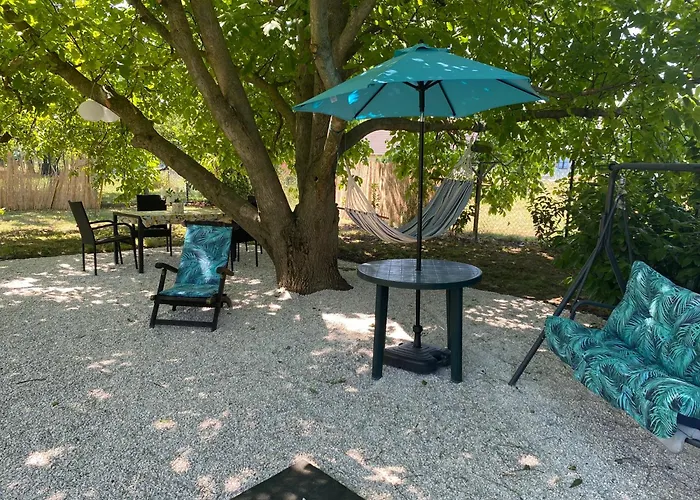 Yoga Garden Eletmod Es Vendeghaz 아파트 *